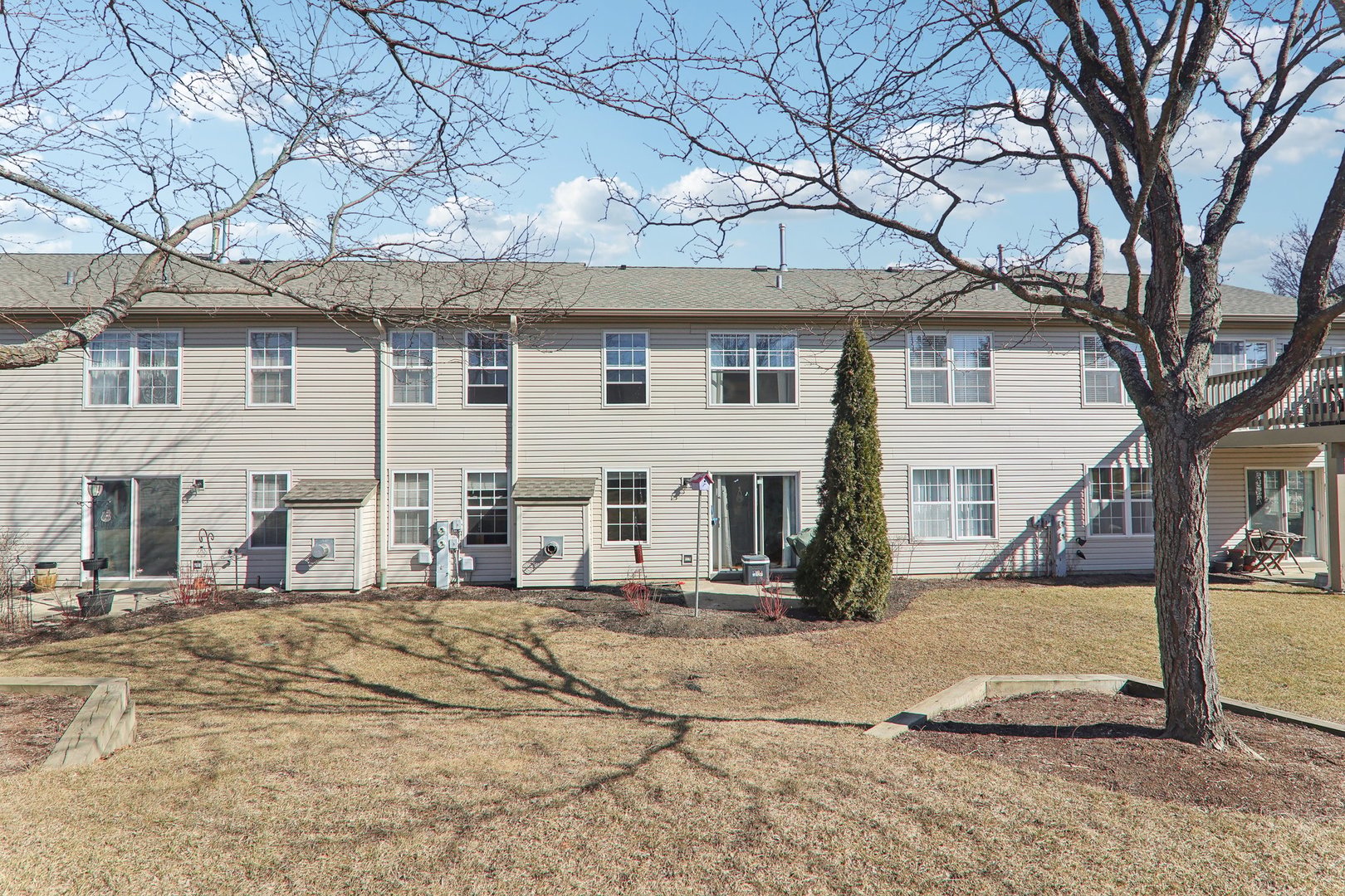 965 Sumac Court Lindenhurst, IL 60046 - Photo 21 of 32