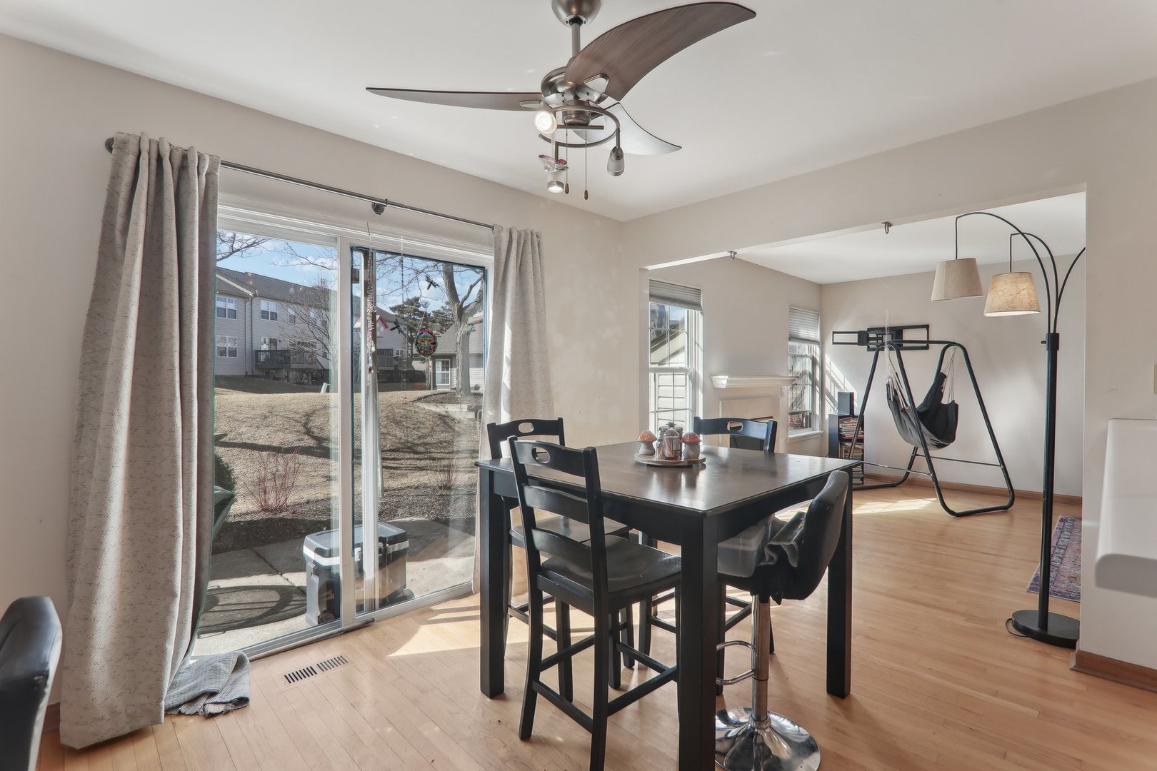 965 Sumac Court Lindenhurst, IL 60046 - Photo 8 of 32