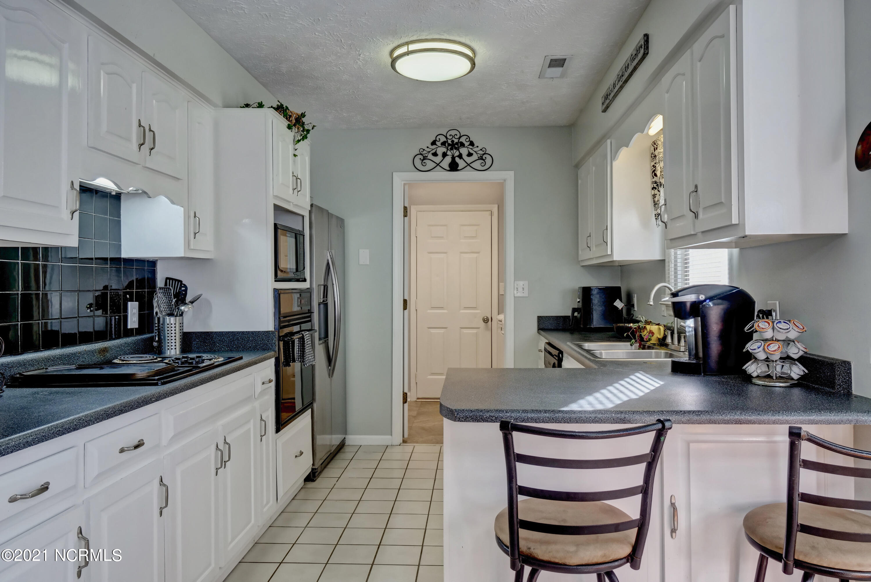 4614 Masonboro Loop Road Wilmington, NC 28409 - Photo 15 of 32 015_p6866542_3_4_5_6_7_8