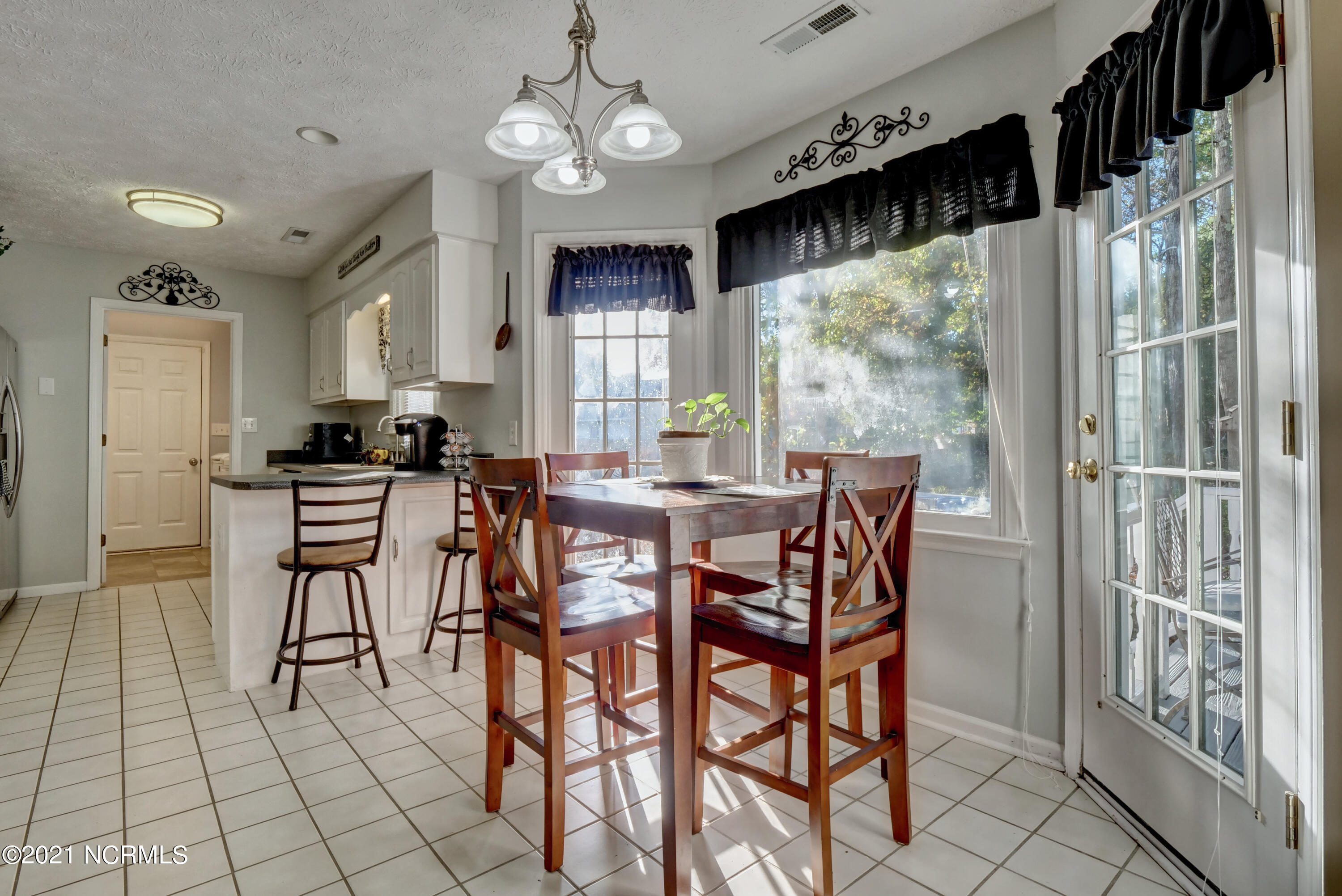 4614 Masonboro Loop Road Wilmington, NC 28409 - Photo 10 of 32 010_p6866507_08_09_10_11_12_13