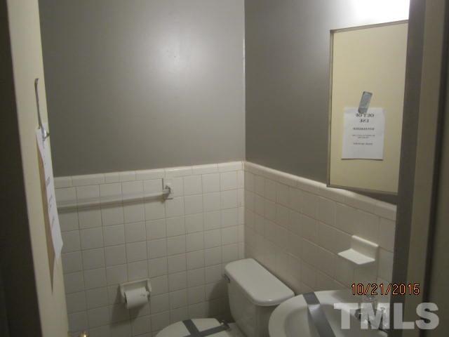2250 Bobbitt Road Kittrell, NC 27544 - Photo 13 of 15 a bathroom with a toilet