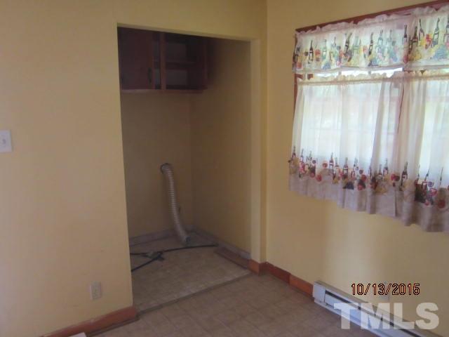 2250 Bobbitt Road Kittrell, NC 27544 - Photo 14 of 15 a bathroom with a shower