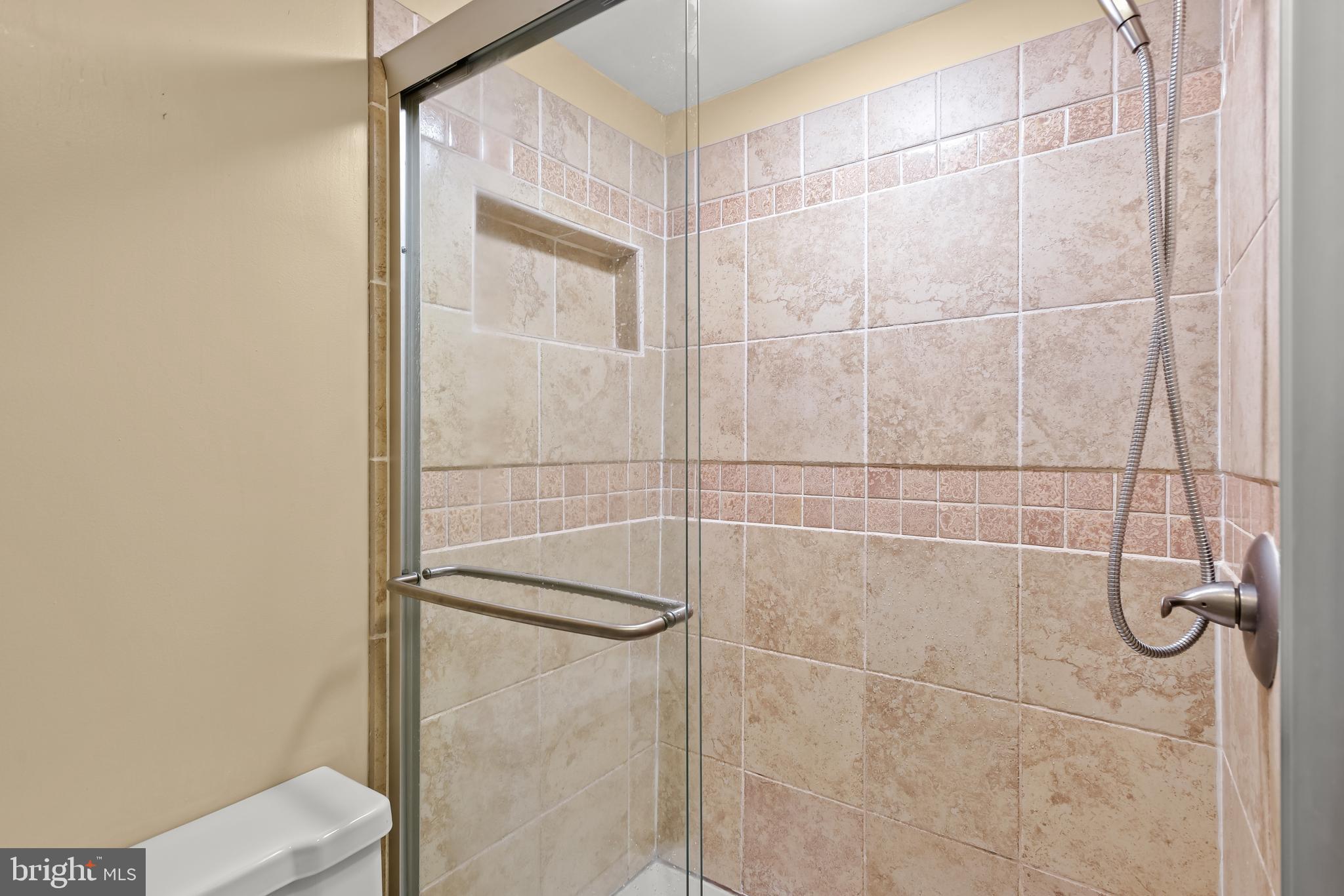 5249 West Running Brook Road, Unit 101 Columbia, MD 21044 - Photo 20 of 35 Primary Bathroom
