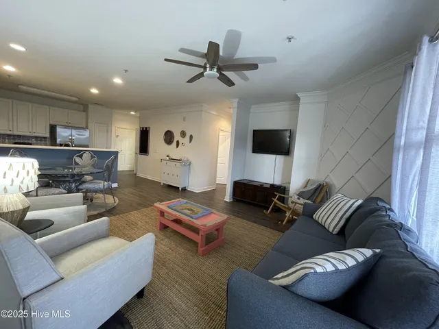 $1,950 | 395 South Crow Creek Drive, Unit 1224, Calabash, NC 28467