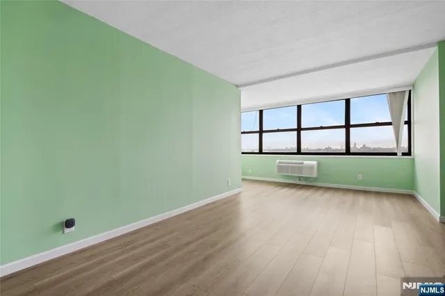 $475,000 | 7004 East Kennedy Boulevard, Unit 28C, Guttenberg, NJ 07093