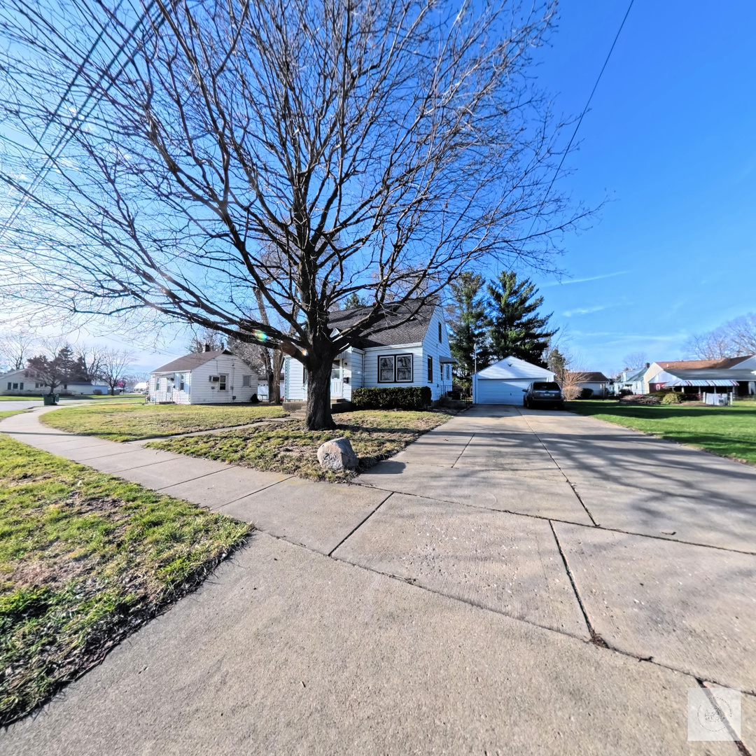 206 East 4th Street Streator, IL 61364 - Photo 3 of 39