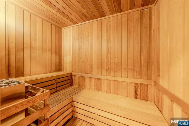 $2,790,000 | 1200 Ave At Port Imperial, Unit 516, Weehawken, NJ 07086