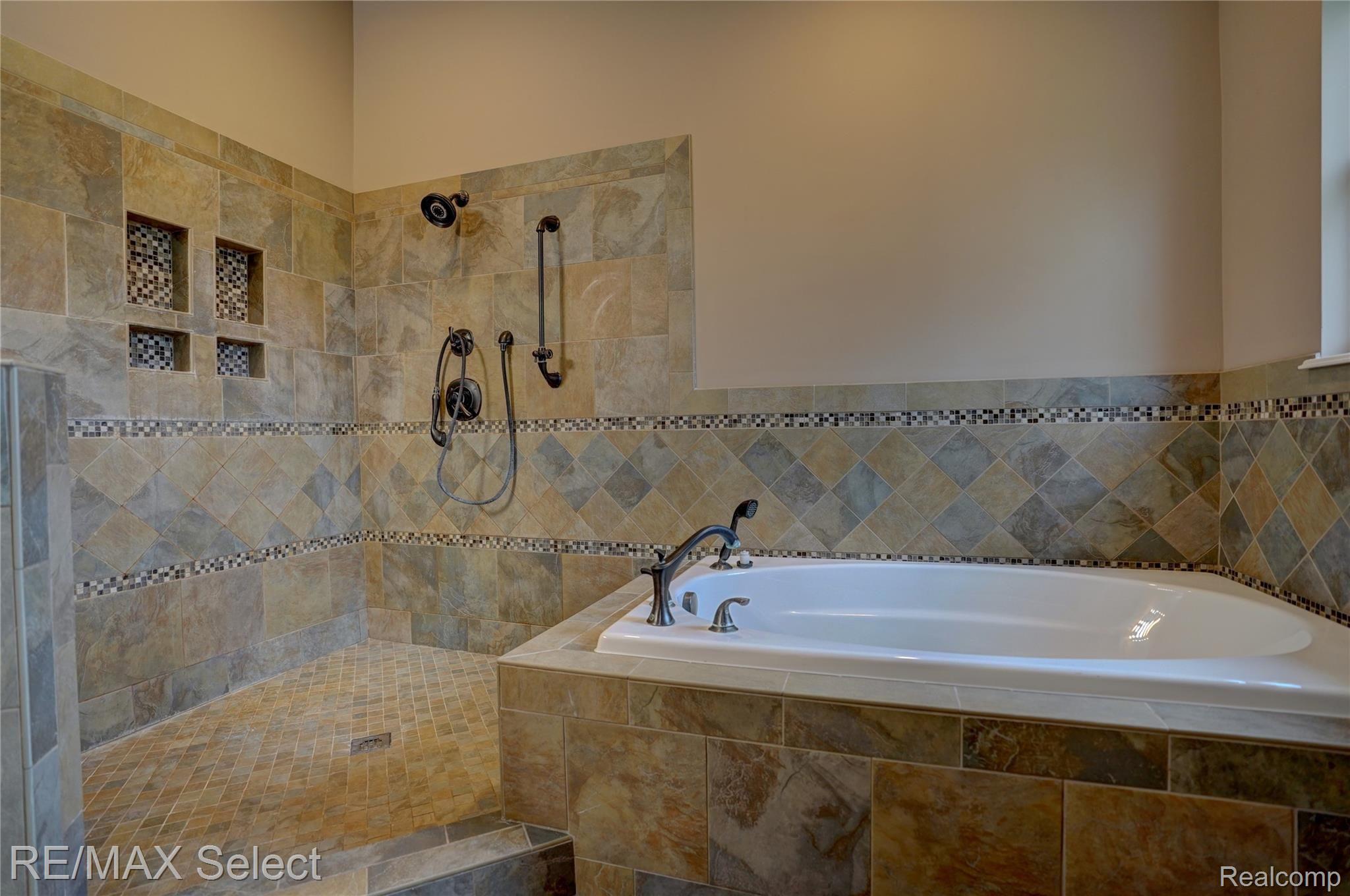 7209 East Richfield Road Davison, MI 48423 - Photo 66 of 83 7209 E Richfield Road 66.jpg