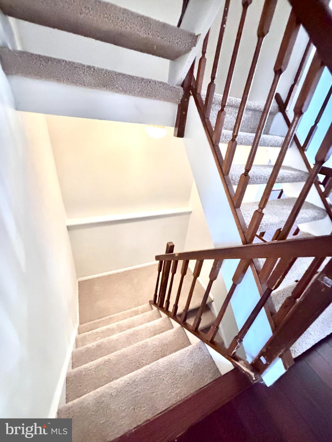 6226 Hillside Road Springfield, VA 22152 - Photo 27 of 37 a view of entryway