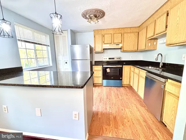 $2,700 | 6226 Hillside Road, Springfield, VA 22152