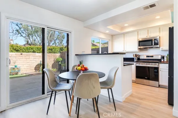 $773,000 | 19091 East Country Hollow, Unit 34, Orange, CA 92869