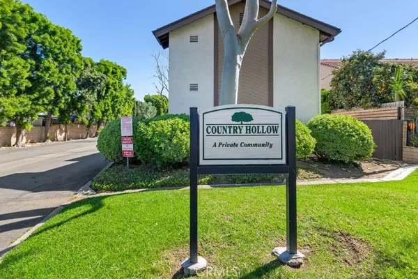 $773,000 | 19091 East Country Hollow, Unit 34, Orange, CA 92869