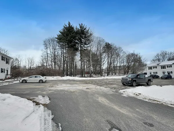 $375,000 | 5-16 Butler Street, Hillsborough, NH 03244