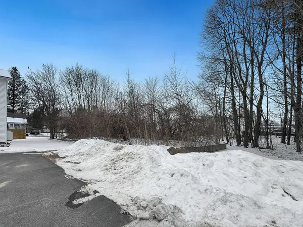 $375,000 | 5-16 Butler Street, Hillsborough, NH 03244
