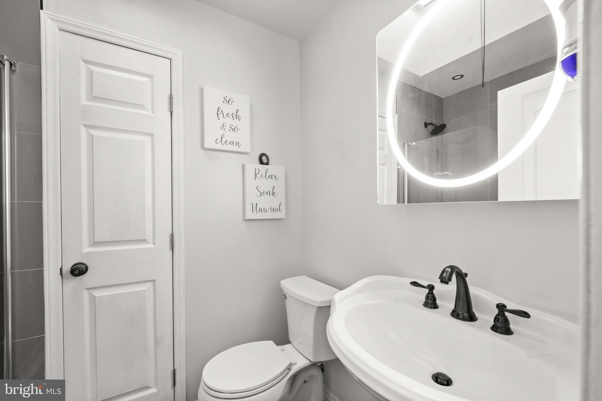430 Edgemore Road Philadelphia, PA 19151 - Photo 11 of 21 Gallery Image 11