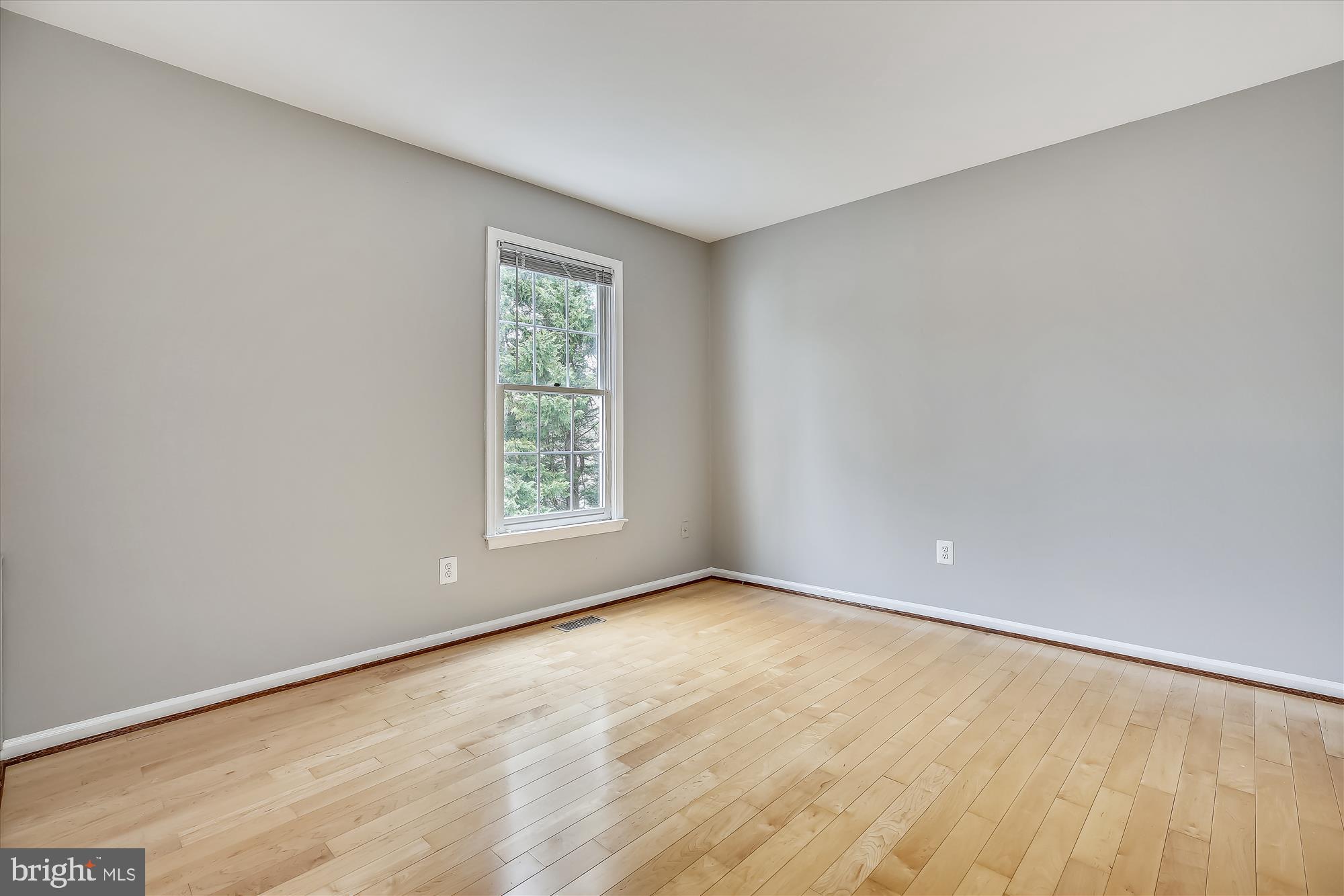 505 Ridgewell Way Silver Spring, MD 20902 - Photo 38 of 51 Bedroom 4
