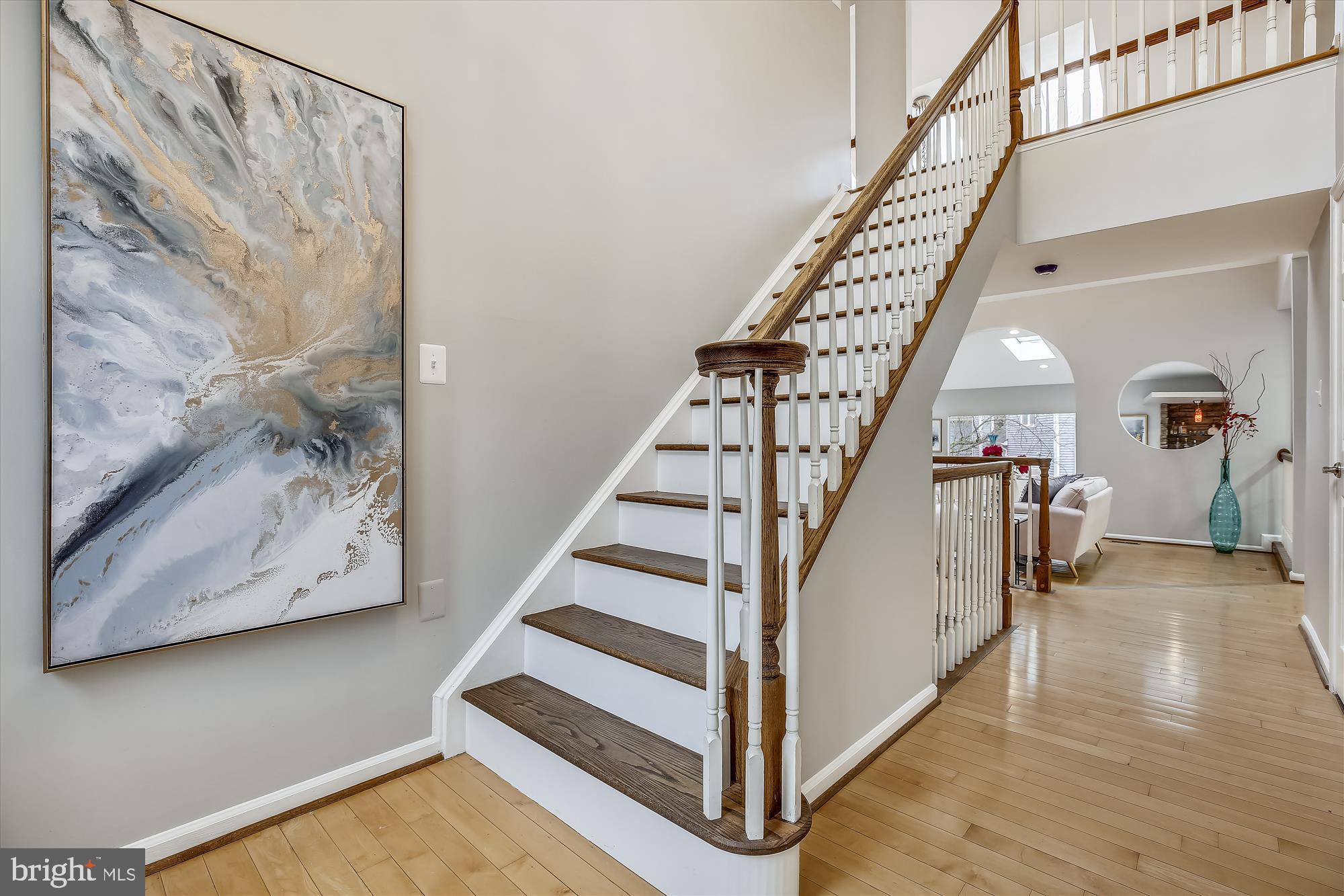 505 Ridgewell Way Silver Spring, MD 20902 - Photo 6 of 51 Foyer