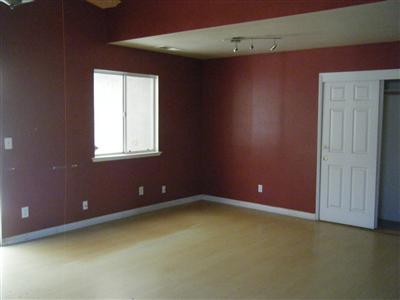 985 East Carob Avenue Reedley, CA 93654 - Photo 2 of 5 Gallery Image 2