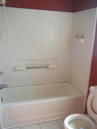 985 East Carob Avenue Reedley, CA 93654 - Photo 3 of 5 Gallery Image 3