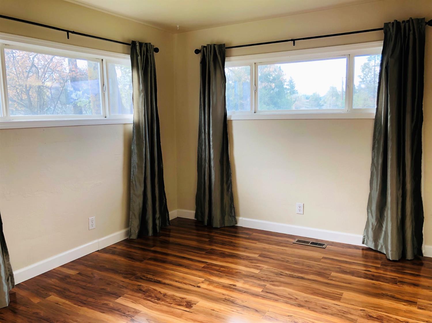 1261 Spring Street Medford, OR 97504 - Photo 21 of 26 Additional Photo