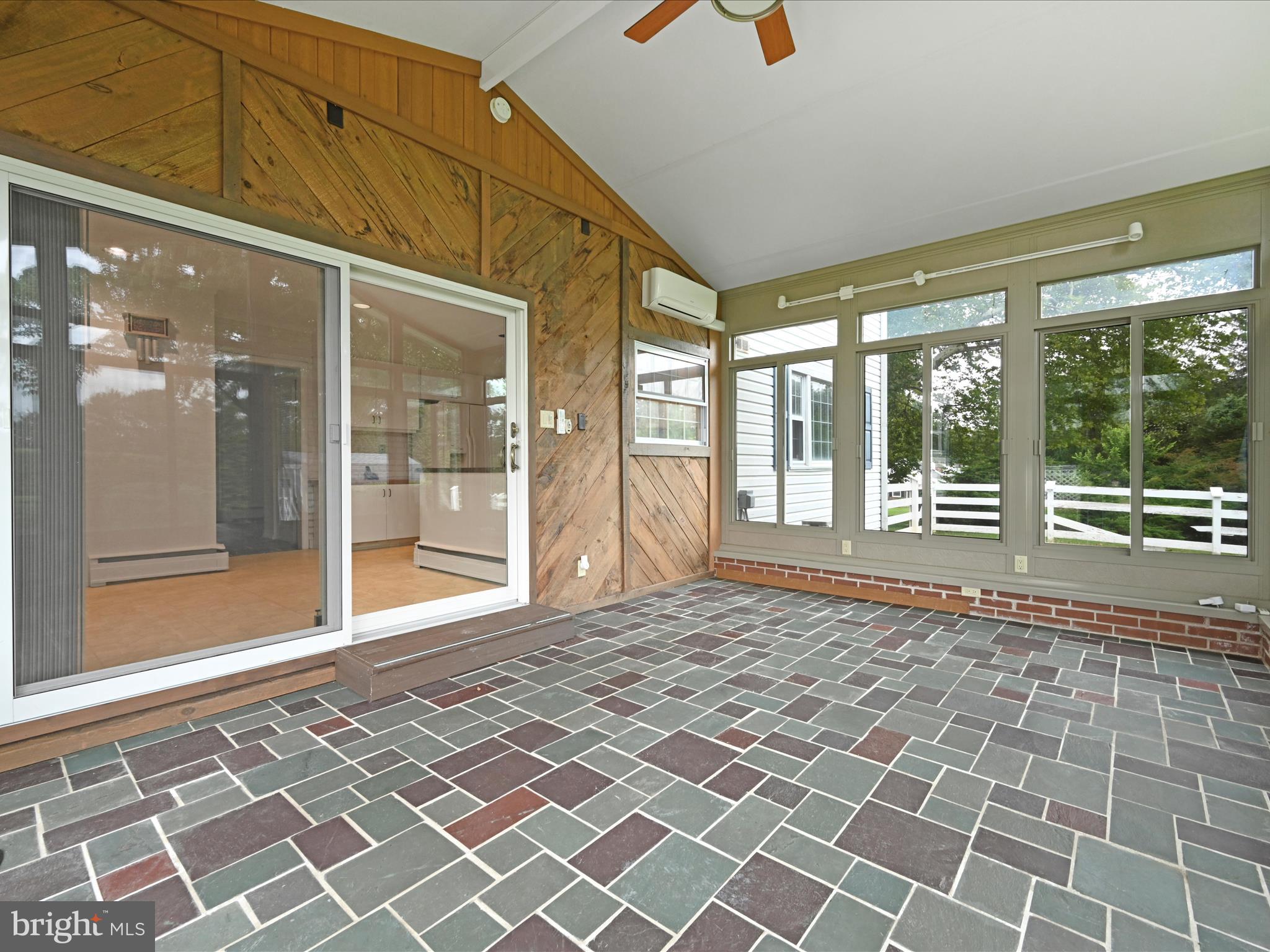 14 Stone Ridge Road Thornton, PA 19373 - Photo 21 of 45 a view of a entryway