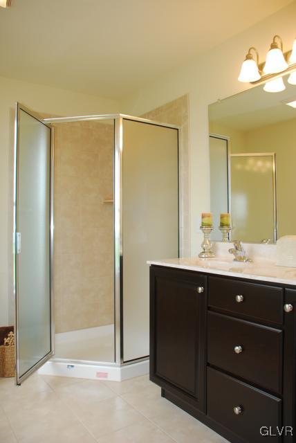 Hill Road, Unit 75 Whitehall, PA 18052 - Photo 5 of 8 Gallery Image 5