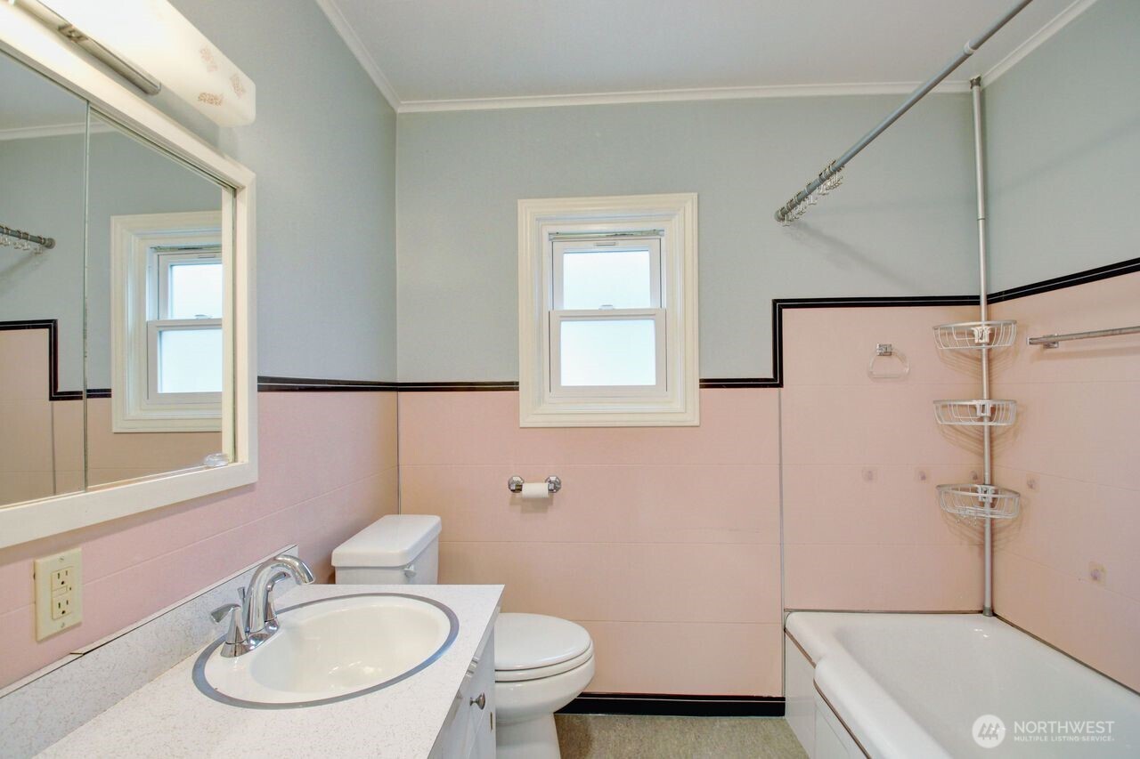 1102 17th Street Anacortes, WA 98221 - Photo 6 of 23
