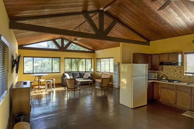 a view of yard and mountain view