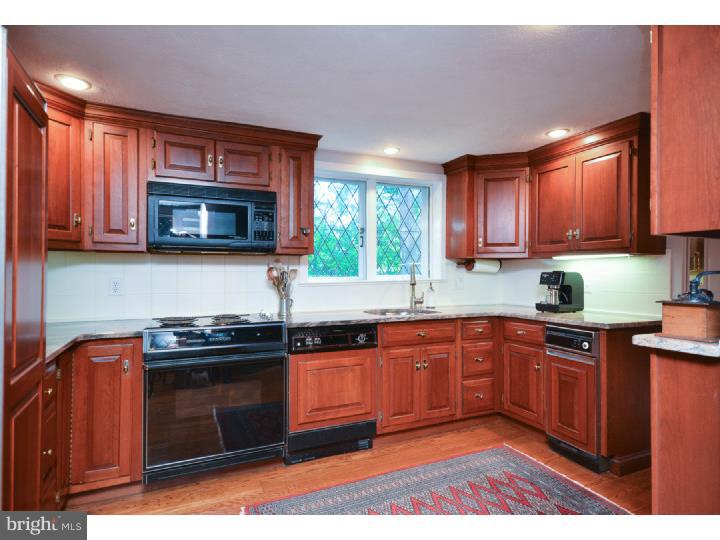360 Croton Road Wayne, PA 19087 - Photo 9 of 25