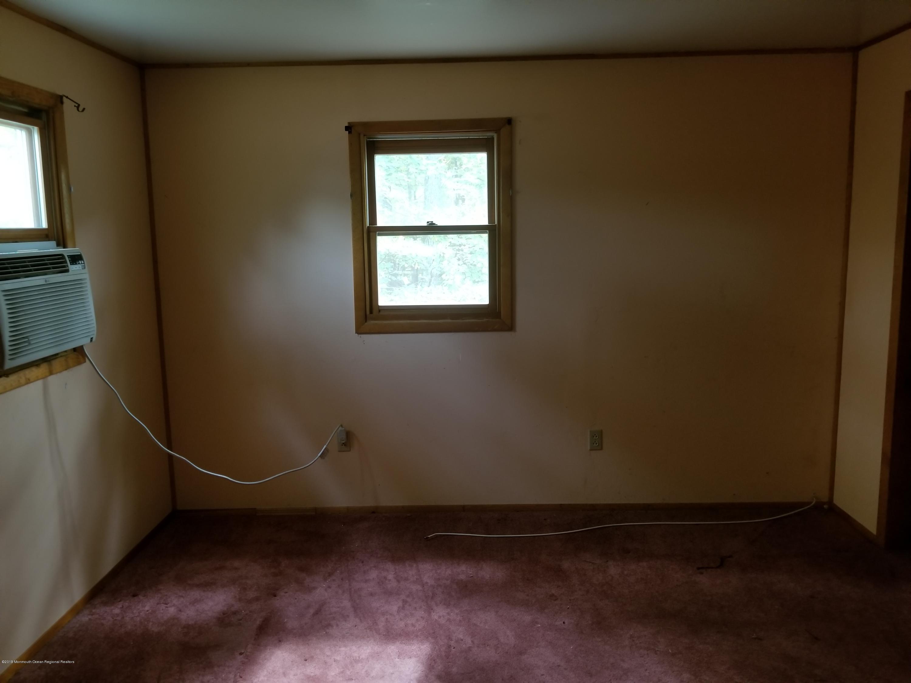418 County Road 539 Cream Ridge, NJ 08514 - Photo 14 of 29 20191010_114249