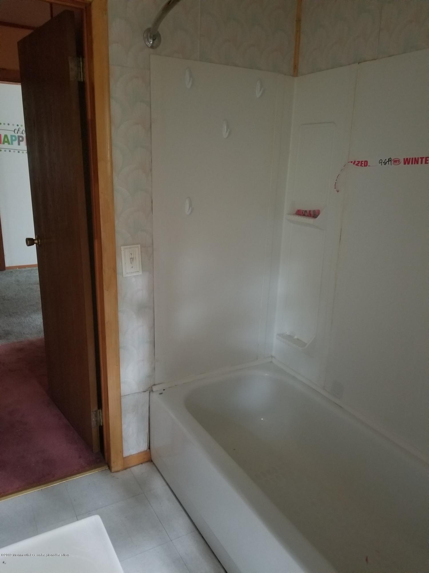 418 County Road 539 Cream Ridge, NJ 08514 - Photo 17 of 29 20191010_114316