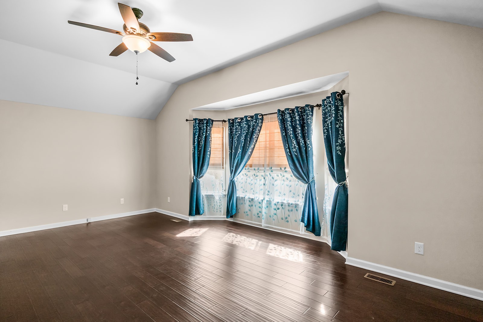 1008 Dawson Road White Bluff, TN 37187 - Photo 11 of 37 Gallery Image 11