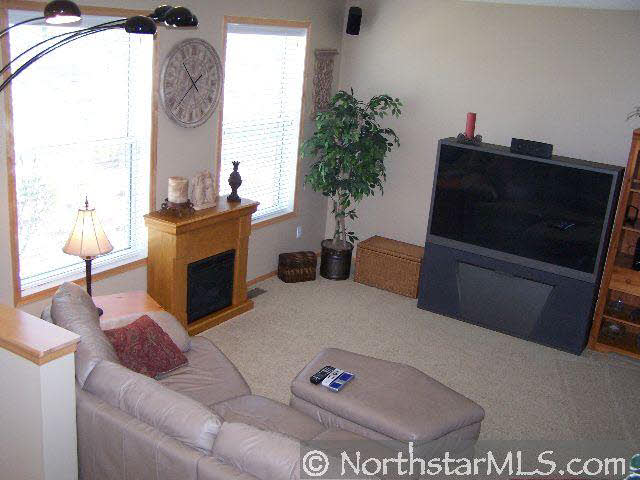 11306 Stratton Avenue Eden Prairie, MN 55344 - Photo 7 of 10