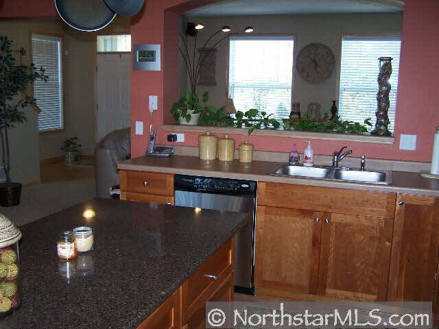 11306 Stratton Avenue Eden Prairie, MN 55344 - Photo 9 of 10