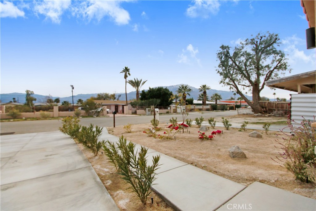 66604 Estrella Avenue, Unit CASITA Desert Hot Springs, CA 92240 - Photo 5 of 6 a view of a basketball court