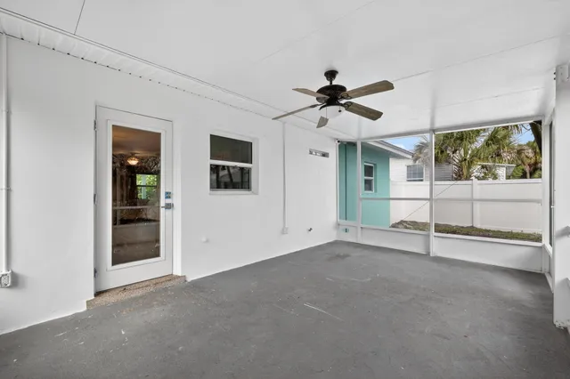 $399,000 | 607 Southeast Cortez Avenue, Stuart, FL 34994