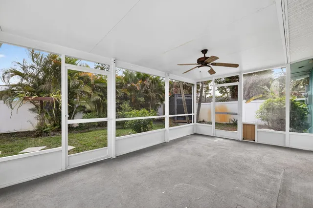 $399,000 | 607 Southeast Cortez Avenue, Stuart, FL 34994