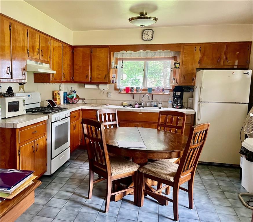 119 Marlene Road Beaver Falls, PA 15010 - Photo 10 of 19 Gallery Image 10