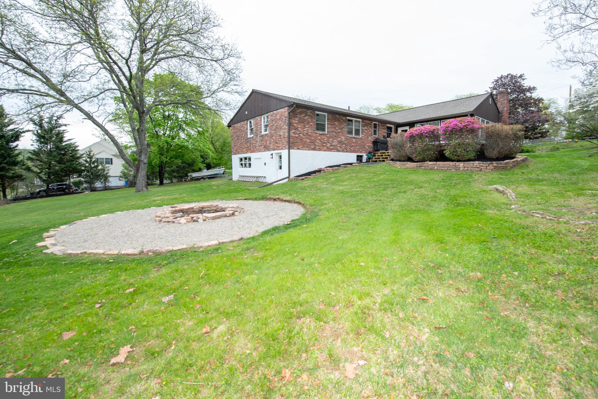 423 Brownsburg Road, Unit W Newtown, PA 18940 - Photo 39 of 109 Back of house/ deck