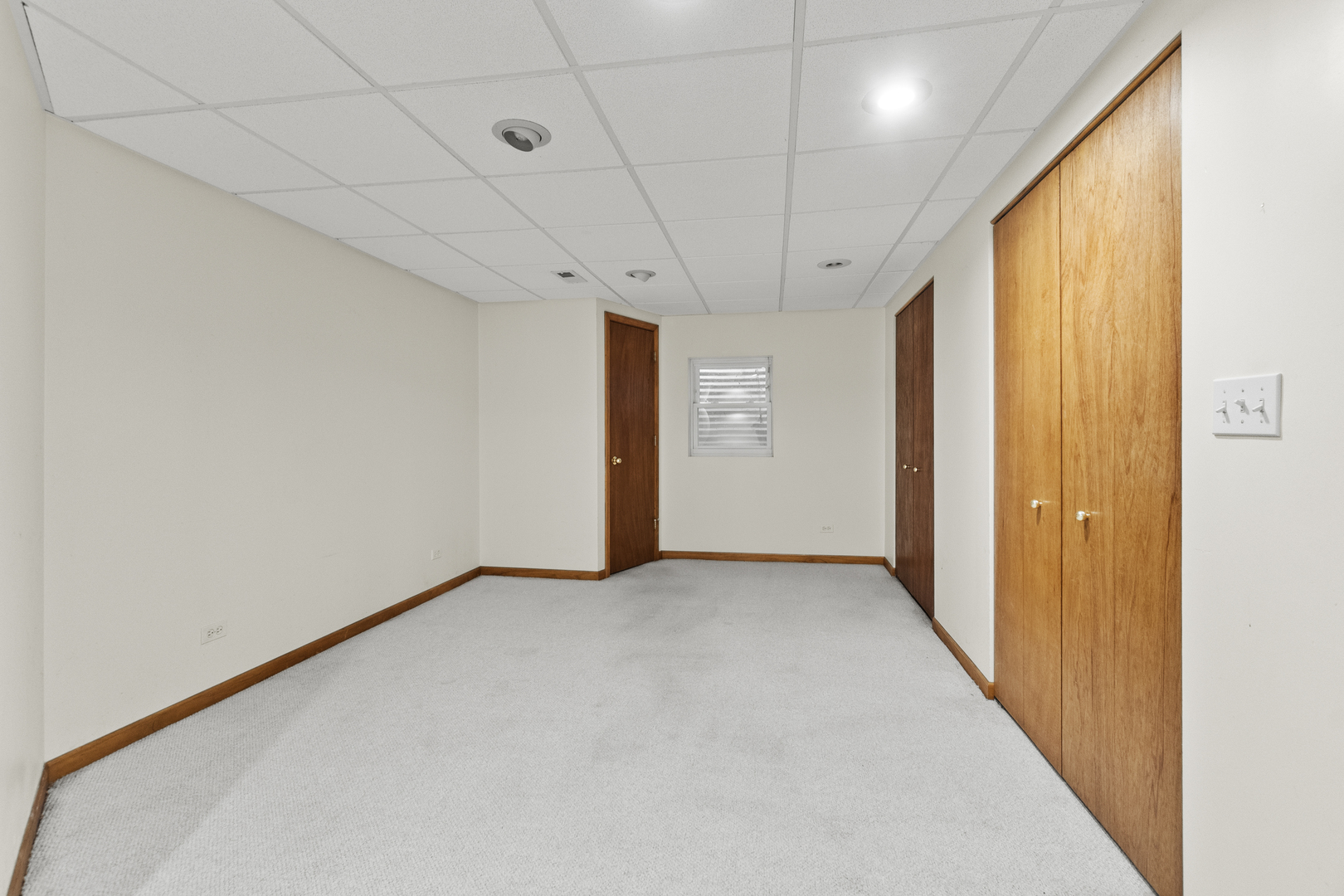 1150 Coventry Lane Bolingbrook, IL 60440 - Photo 16 of 32