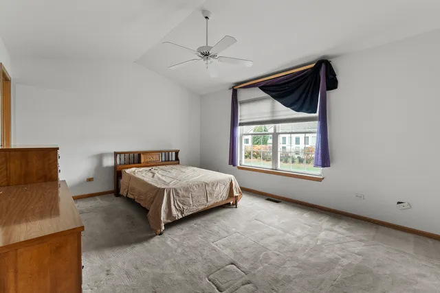 $360,000 | 1150 Coventry Lane, Bolingbrook, IL 60440