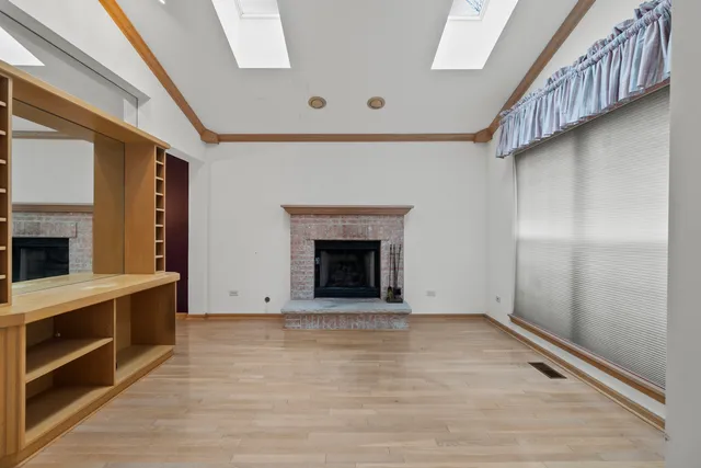 $360,000 | 1150 Coventry Lane, Bolingbrook, IL 60440