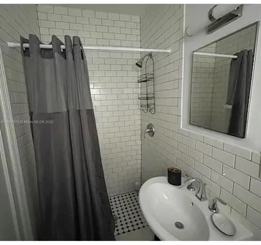 $849,000 | 1004 West Las Olas Boulevard, Fort Lauderdale, FL 33312