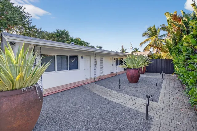 $849,000 | 1004 West Las Olas Boulevard, Fort Lauderdale, FL 33312