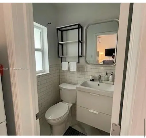 $849,000 | 1004 West Las Olas Boulevard, Fort Lauderdale, FL 33312