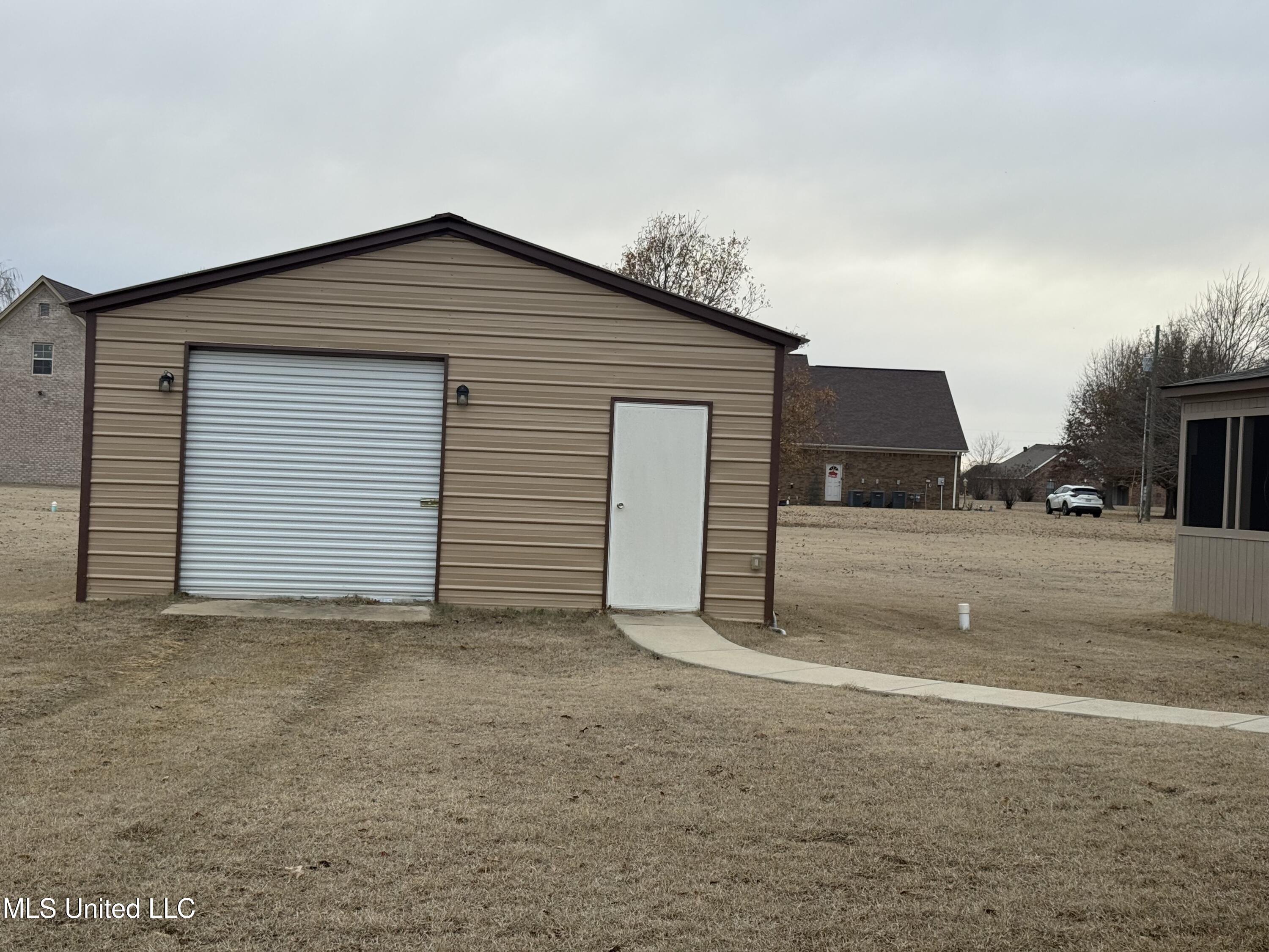 2843 Dulaney Road Tunica, MS 38676 - Photo 14 of 14 Detached Garage