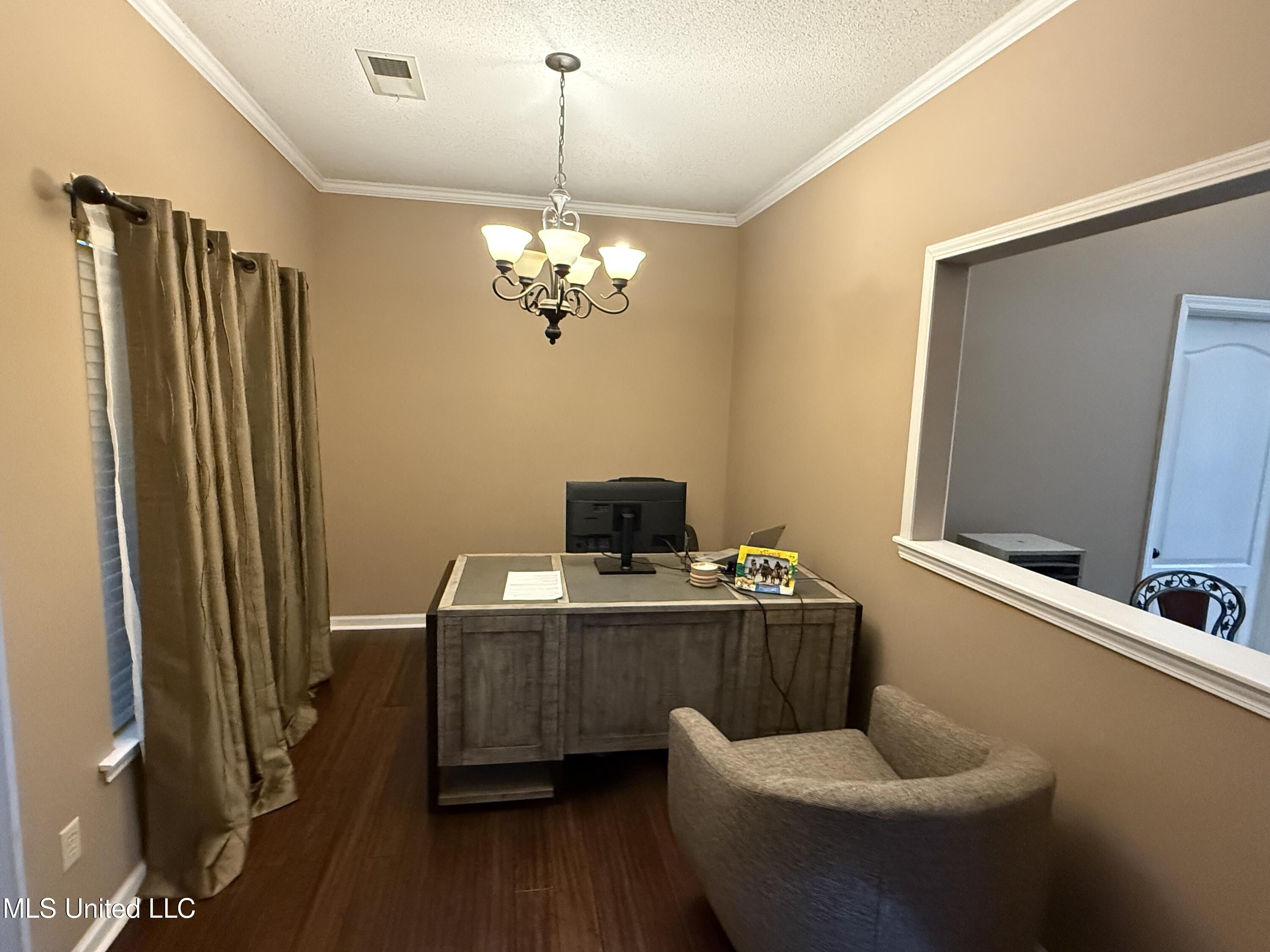 2843 Dulaney Road Tunica, MS 38676 - Photo 4 of 14 Office