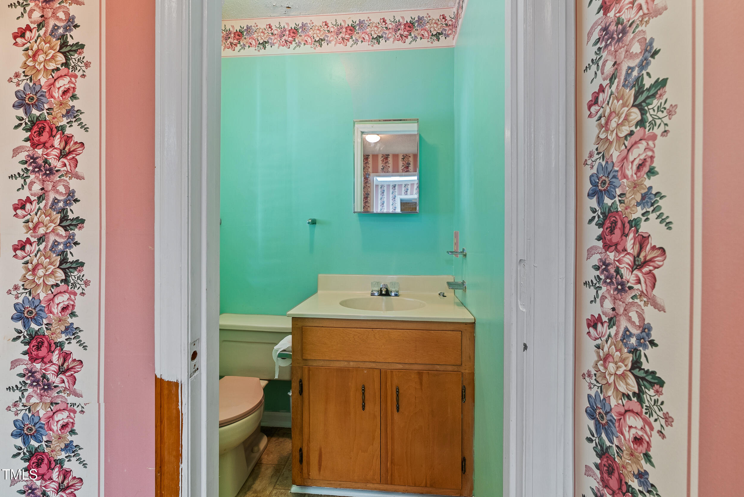 340 Ridgeway-Warrenton Road Warrenton, NC 27589 - Photo 15 of 45 Half Bath