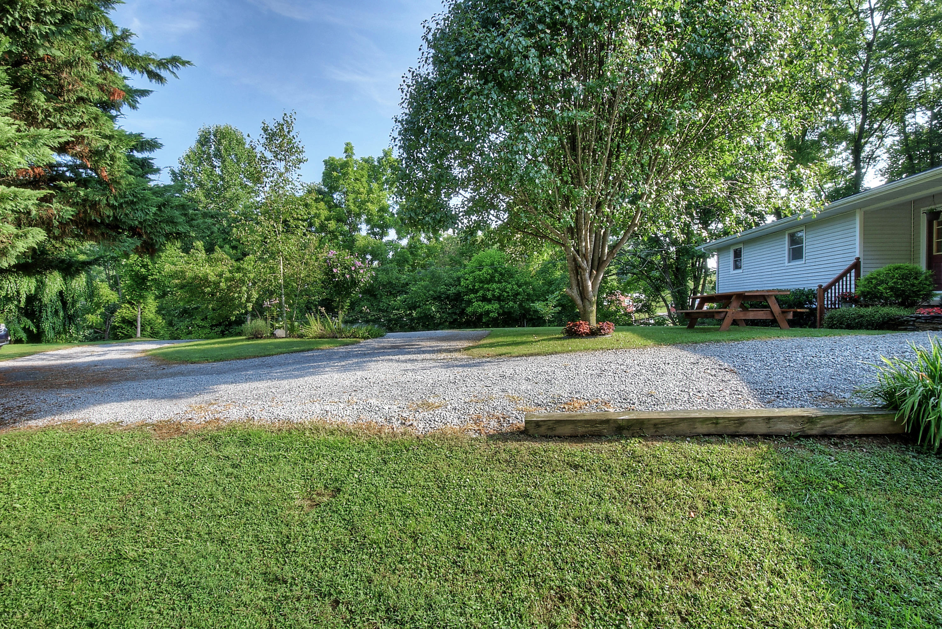 367 Toll Branch Road Johnson City, TN 37601 - Photo 11 of 55 DSC_0010_1_2