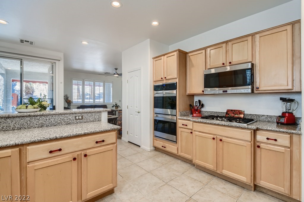 3705 Spring Shadow Road Las Vegas, NV 89129 - Photo 12 of 30 Gallery Image 12